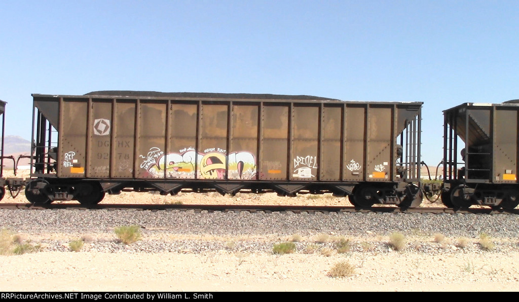 WB Unit Loaded Hooper Frt at Erie NV W-Pshr -21